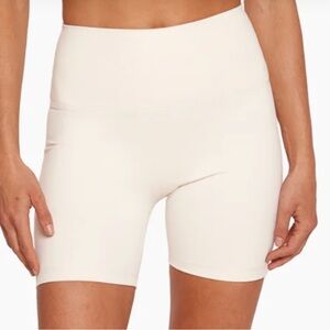 SET Active Cream Bike Shorts with Tailored Fit